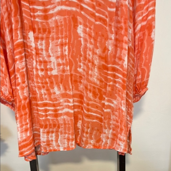 Croft & Barrow Orange and White Relaxed Pleated Blouse - Picture 5 of 9